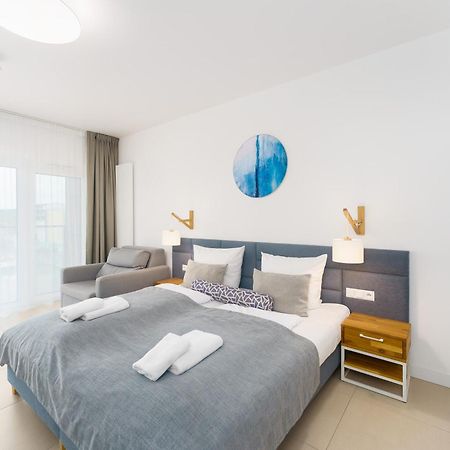 Aquamarina Prima Deluxe Studios With Sea View By Noclegi Renters 米兹多洛杰 外观 照片