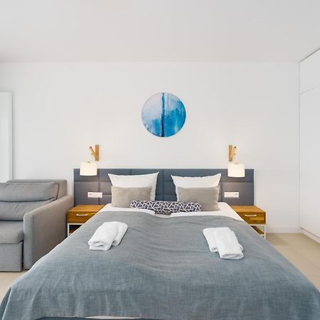Aquamarina Prima Deluxe Studios With Sea View By Noclegi Renters 米兹多洛杰 外观 照片