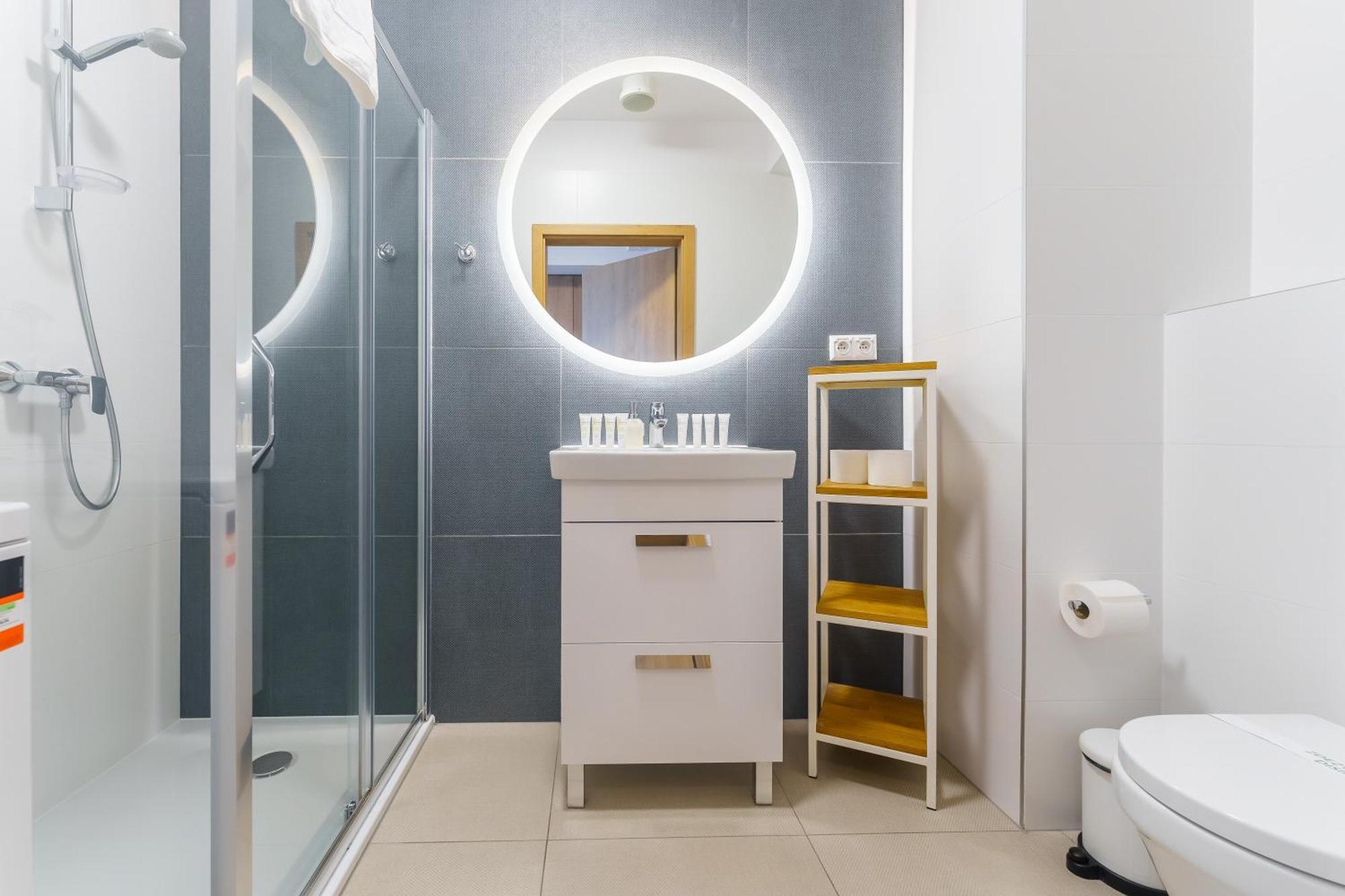 Aquamarina Prima Deluxe Studios With Sea View By Noclegi Renters 米兹多洛杰 外观 照片
