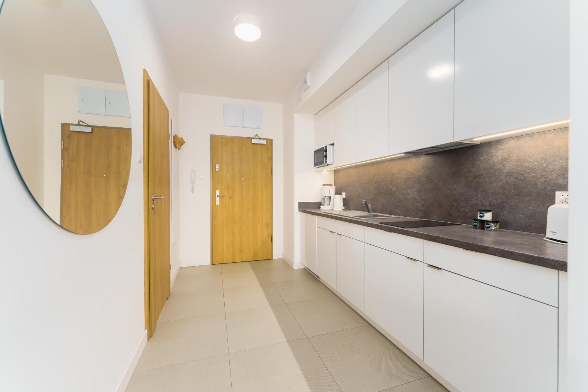 Aquamarina Prima Deluxe Studios With Sea View By Noclegi Renters 米兹多洛杰 外观 照片
