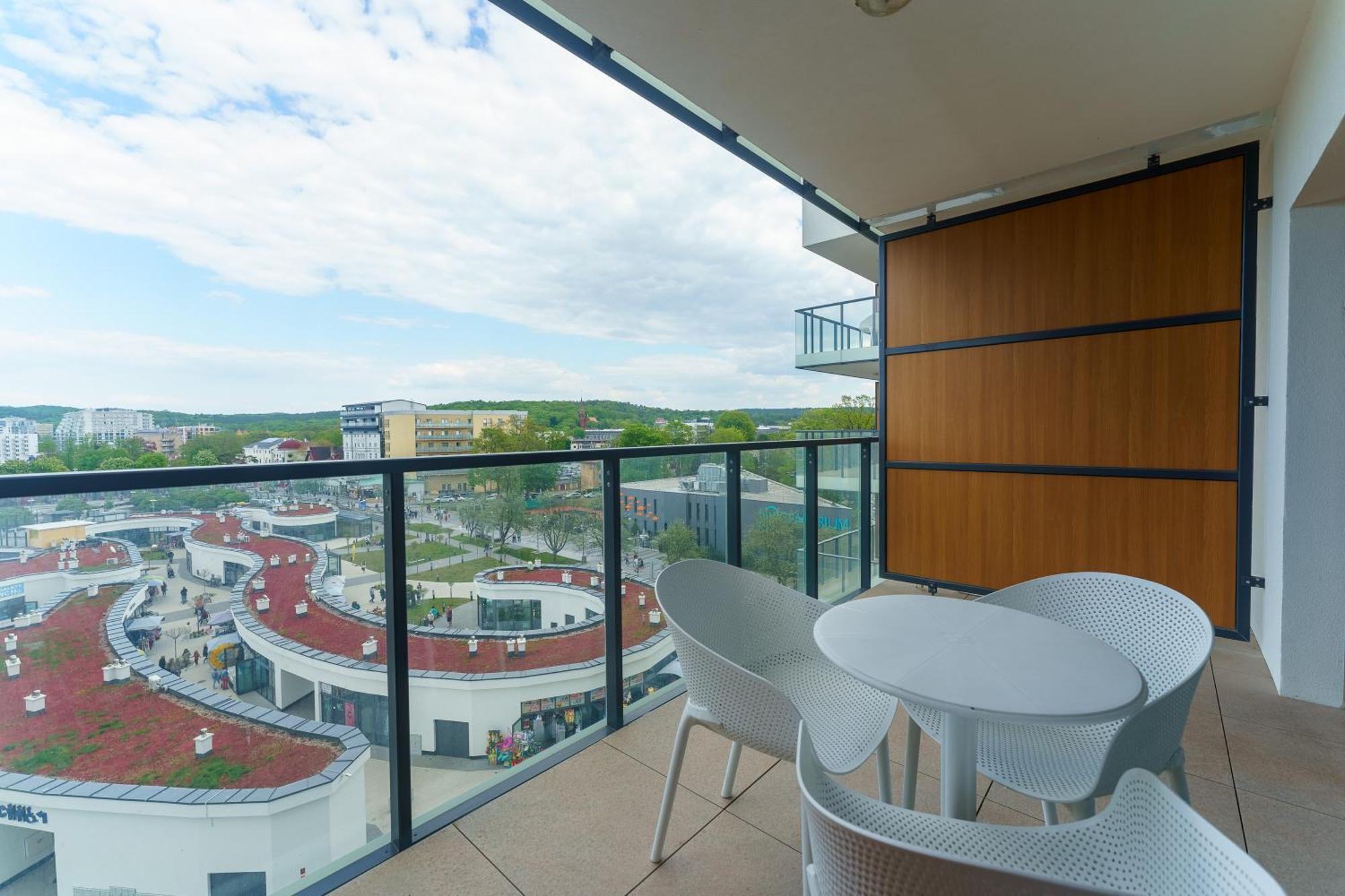 Aquamarina Prima Deluxe Studios With Sea View By Noclegi Renters 米兹多洛杰 外观 照片