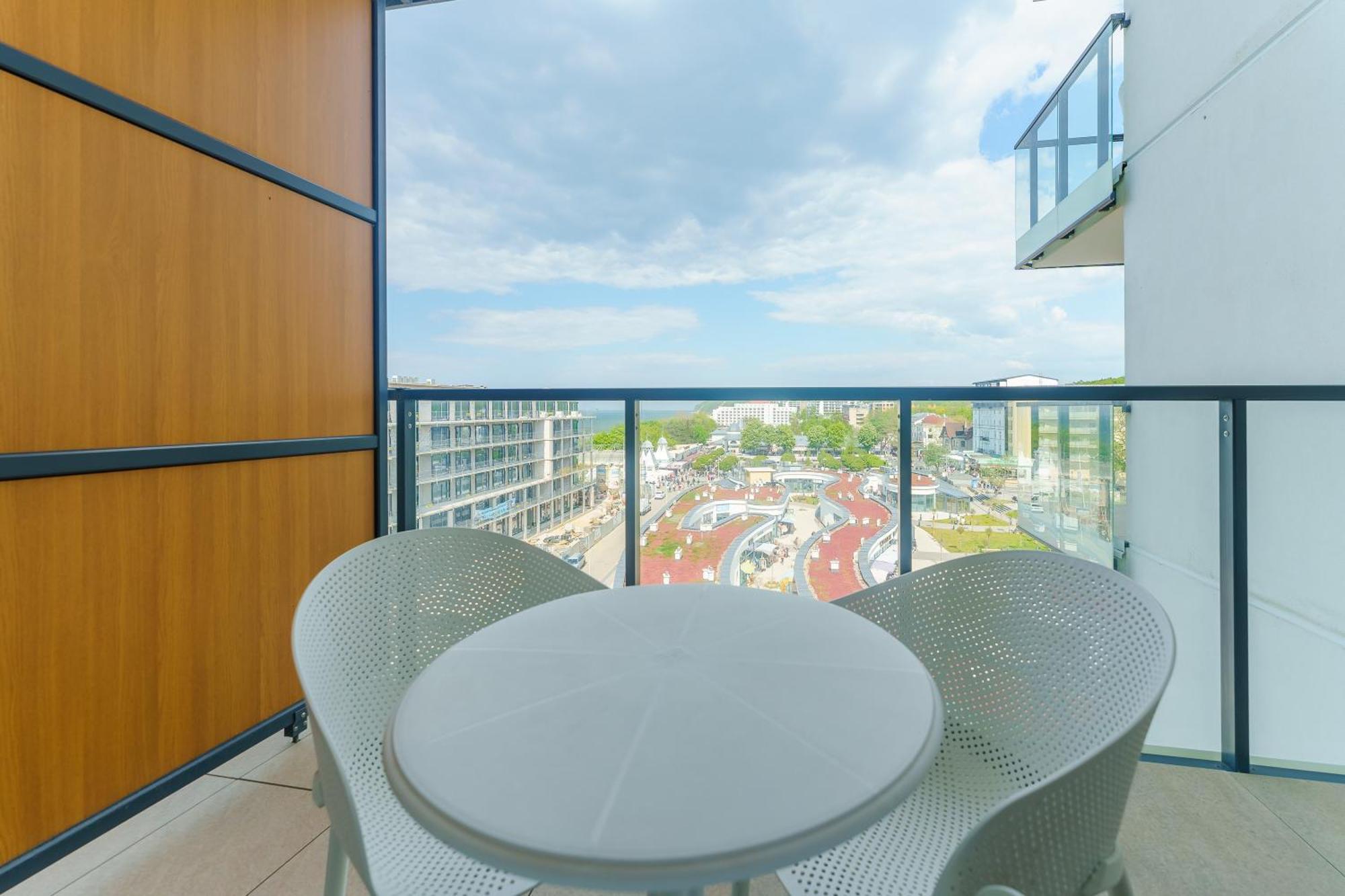 Aquamarina Prima Deluxe Studios With Sea View By Noclegi Renters 米兹多洛杰 外观 照片