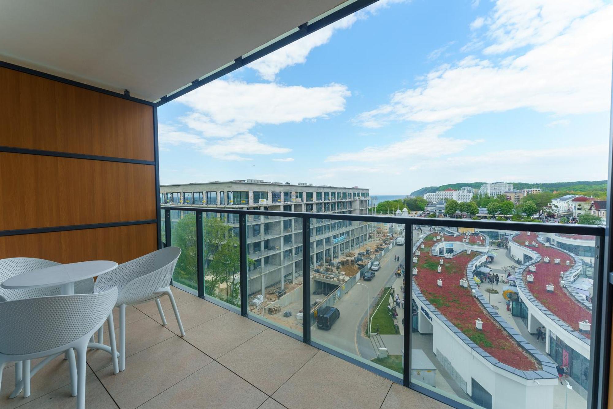 Aquamarina Prima Deluxe Studios With Sea View By Noclegi Renters 米兹多洛杰 外观 照片